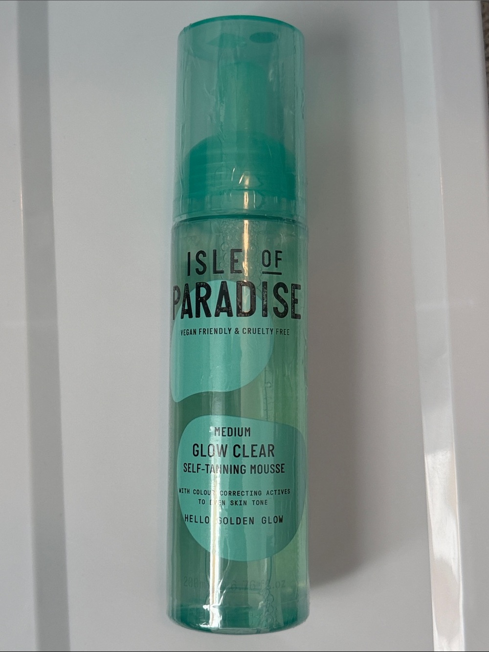 ✨ Brand New Isle of Paradise Glow Clear Self-Tanning Mousse – Medium ✨ 200 ML